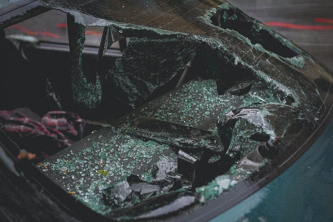 You are currently viewing Cracked Windshield? Time for Auto Glass Replacement!