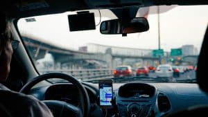Read more about the article Safety First: The Role of Auto Glass in Vehicle Structural Integrity