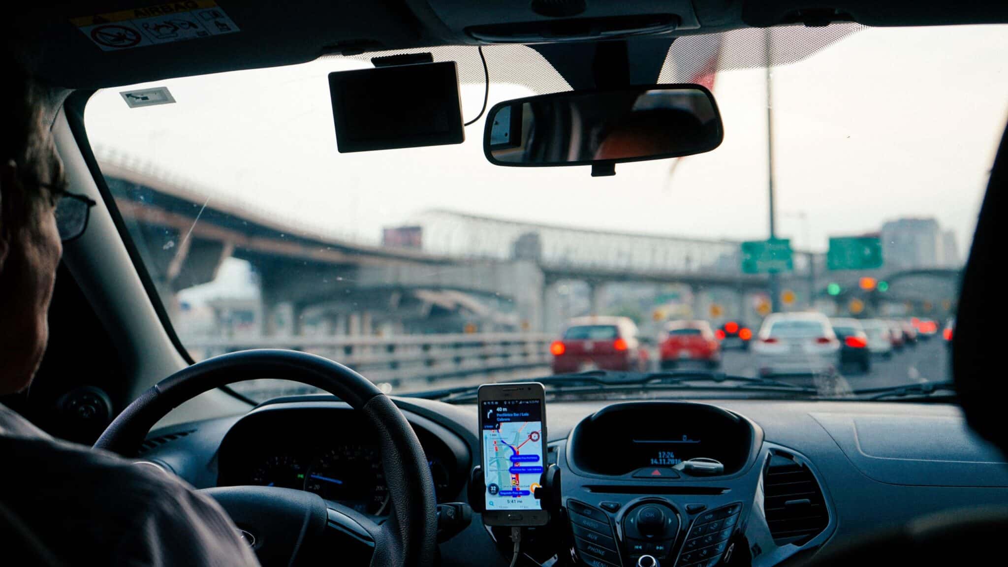 You are currently viewing Advancements in Auto Glass: Trends in Vehicle Safety